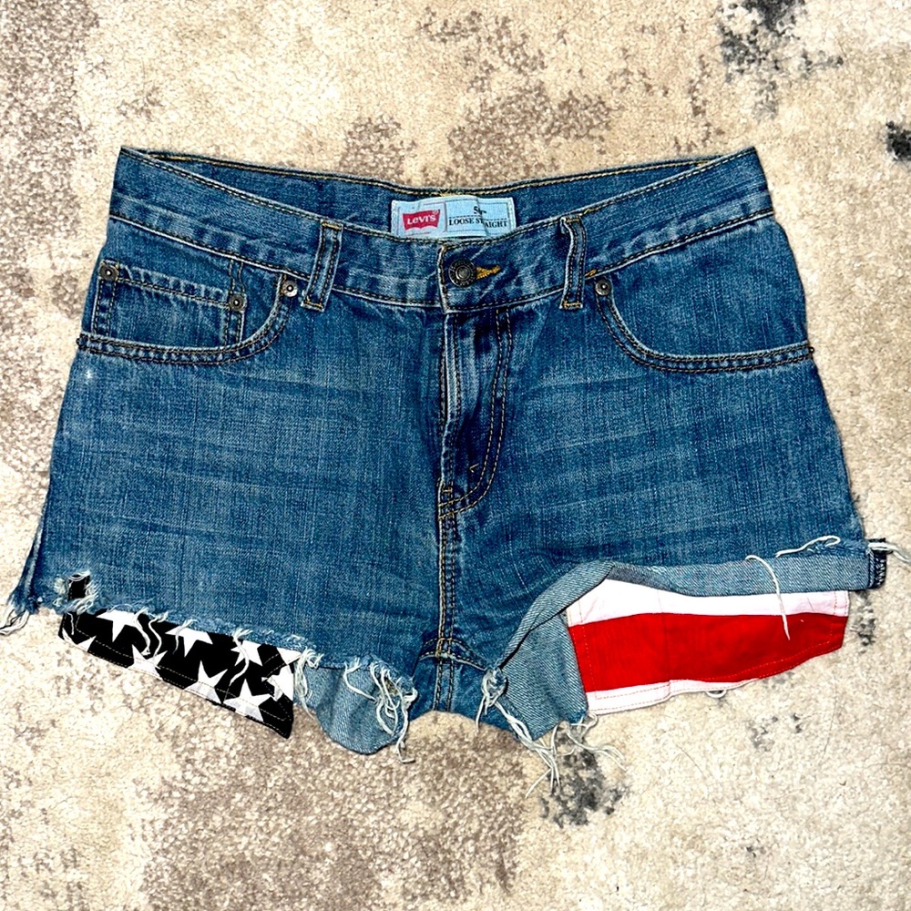 Vintage Levi’s American Flag pockets 28